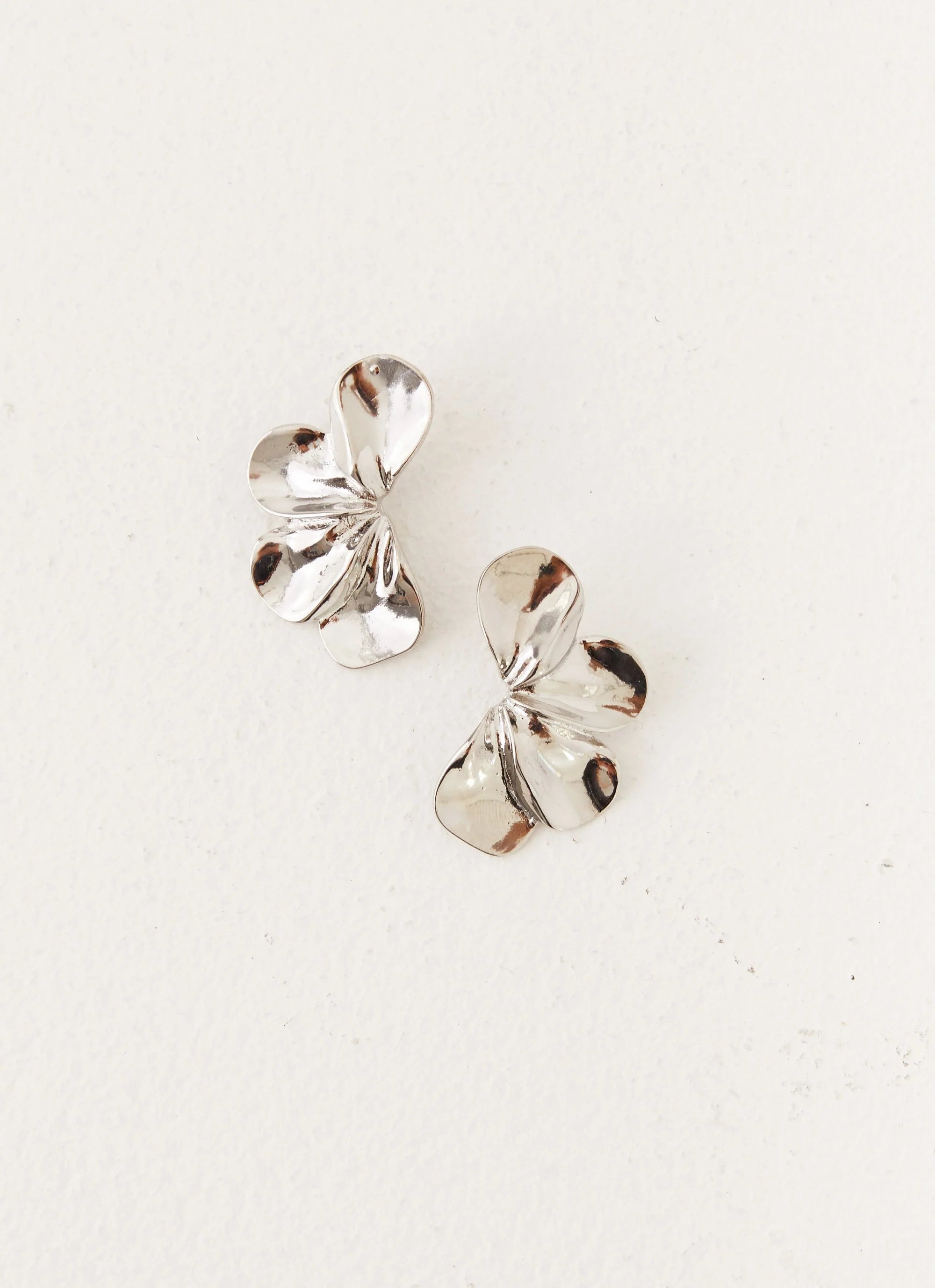 Caspian Flower Earrings - Silver