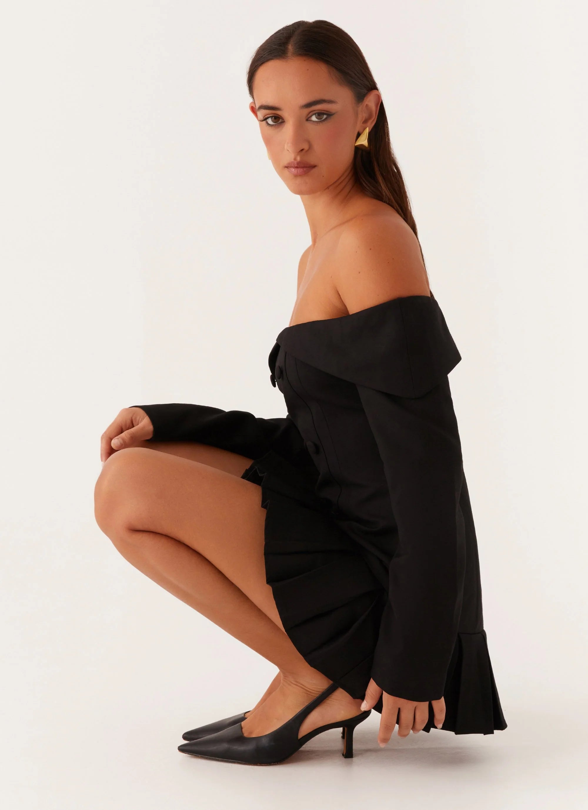 Tarlisha Off Shoulder Long Sleeve Mini Dress - Black