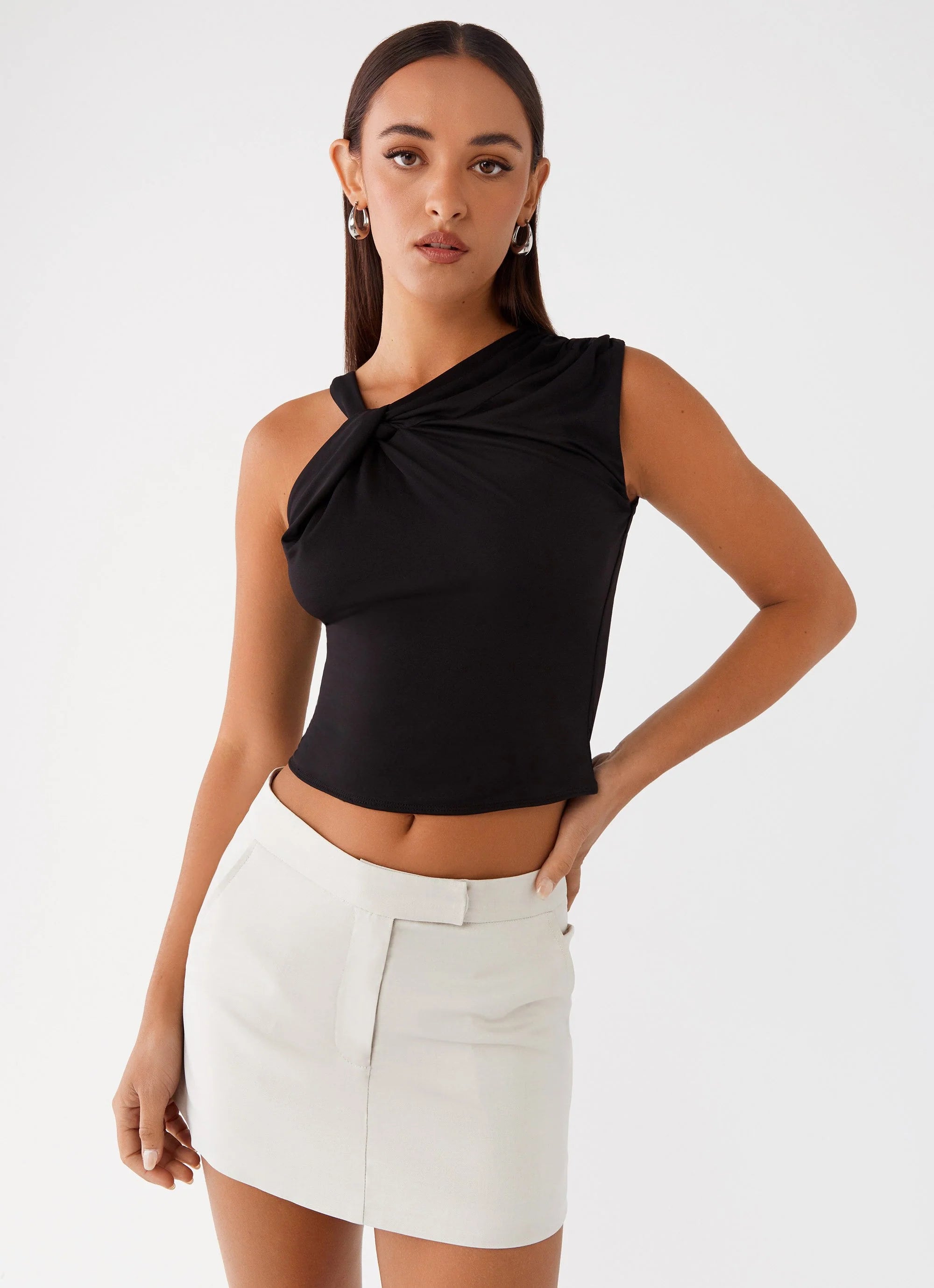 Jesse Twist Shoulder Top - Black