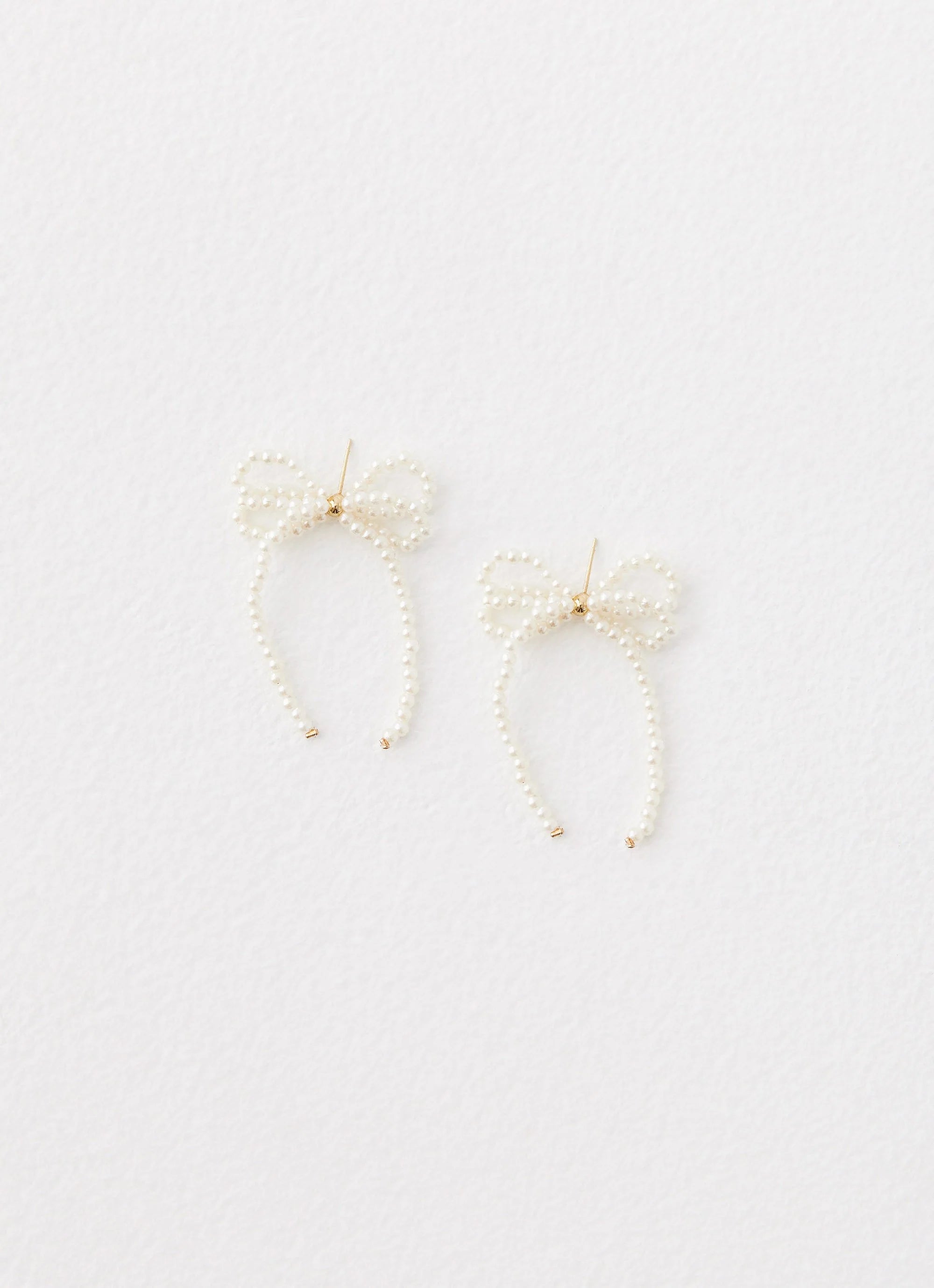 Cutie Bow Earrings - Ivory