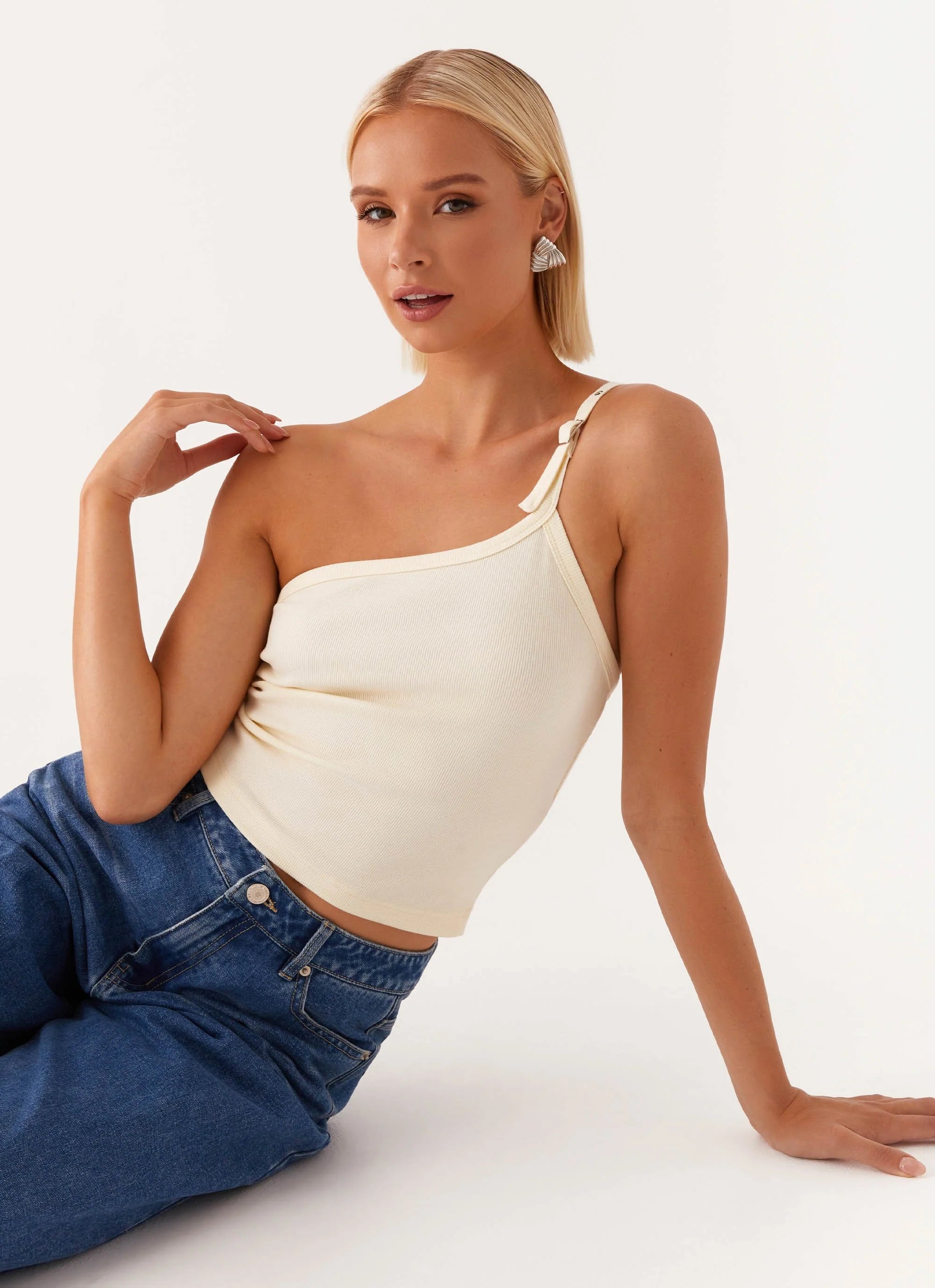 Mataya Buckle Top - Lemon