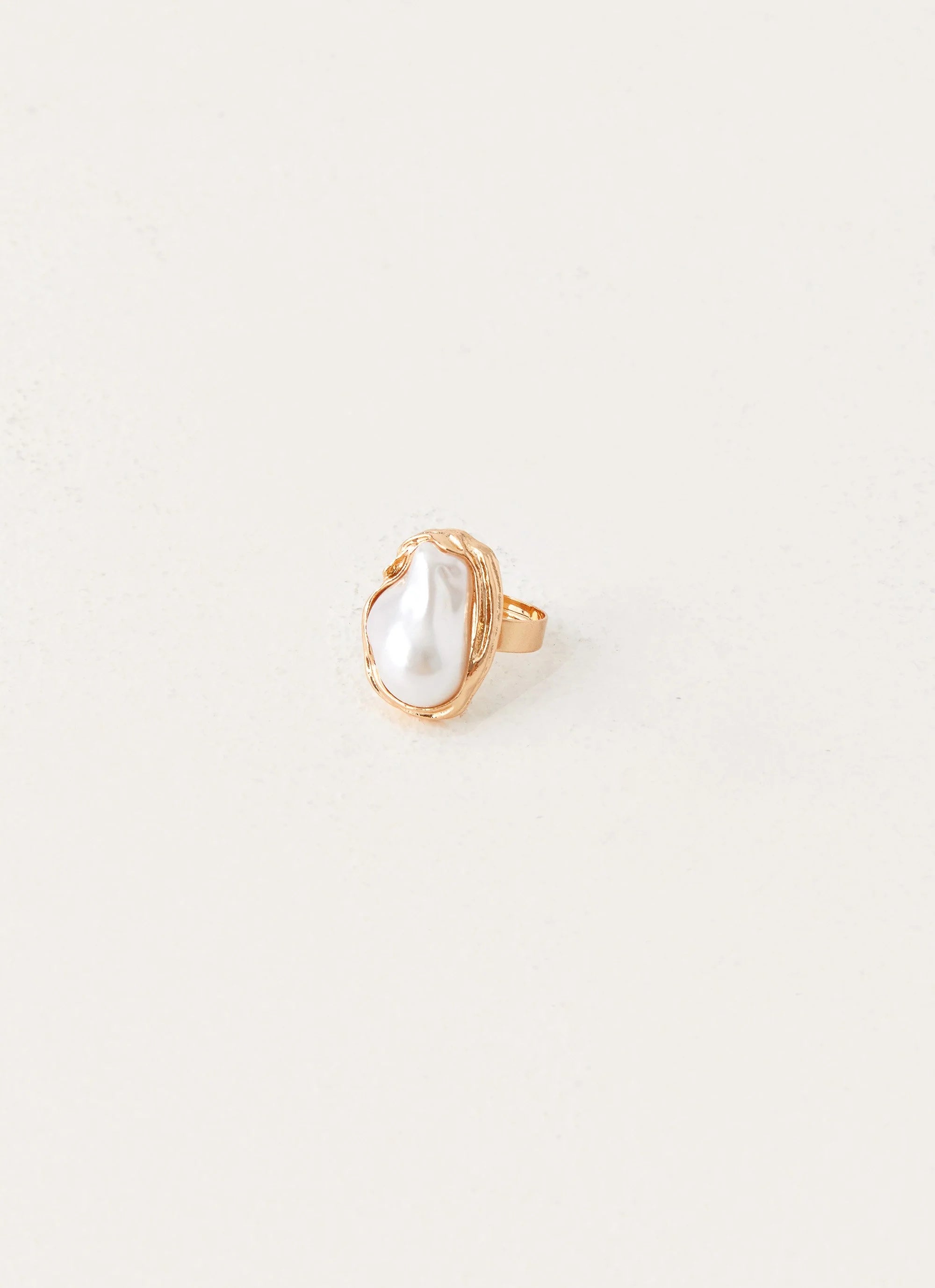 Salina Ring - Pearl